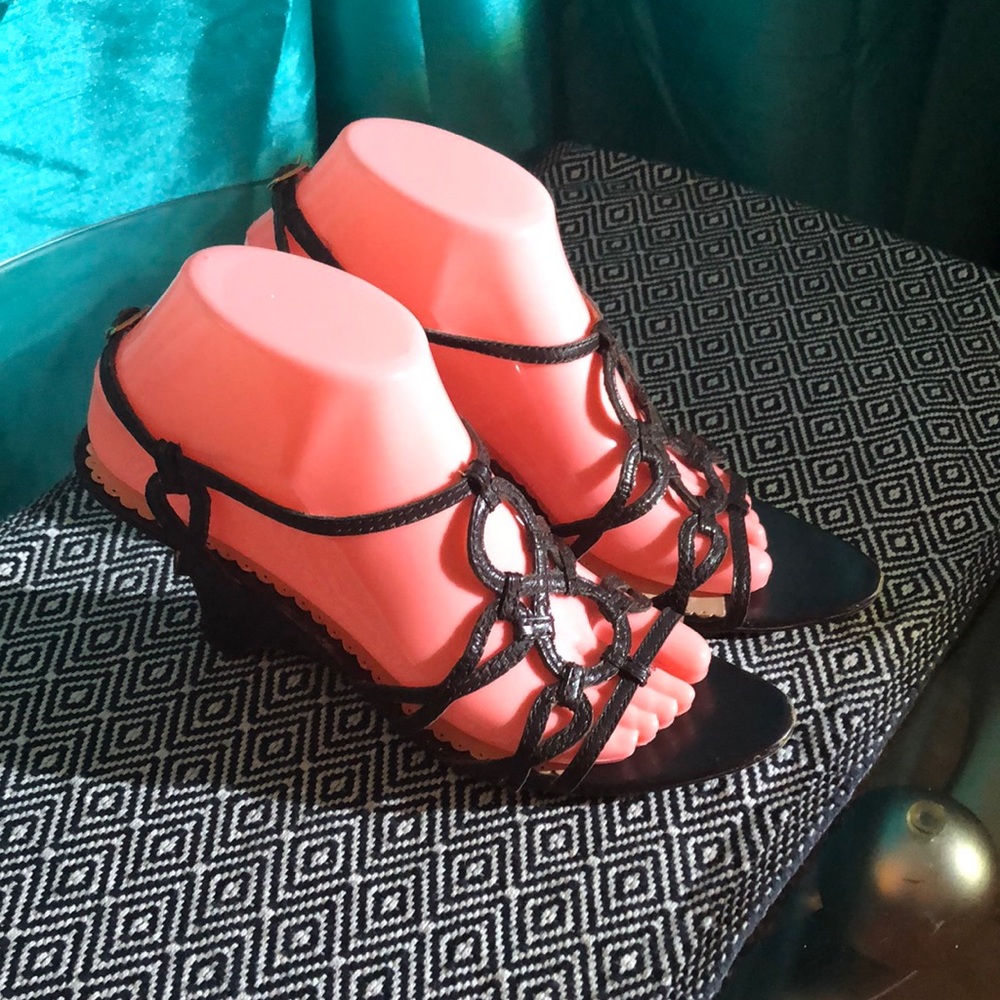 Oscar DeLa Renta sandals